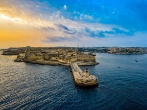 A SHORT GUIDE TO HOTEL BOOKING IN MALTA