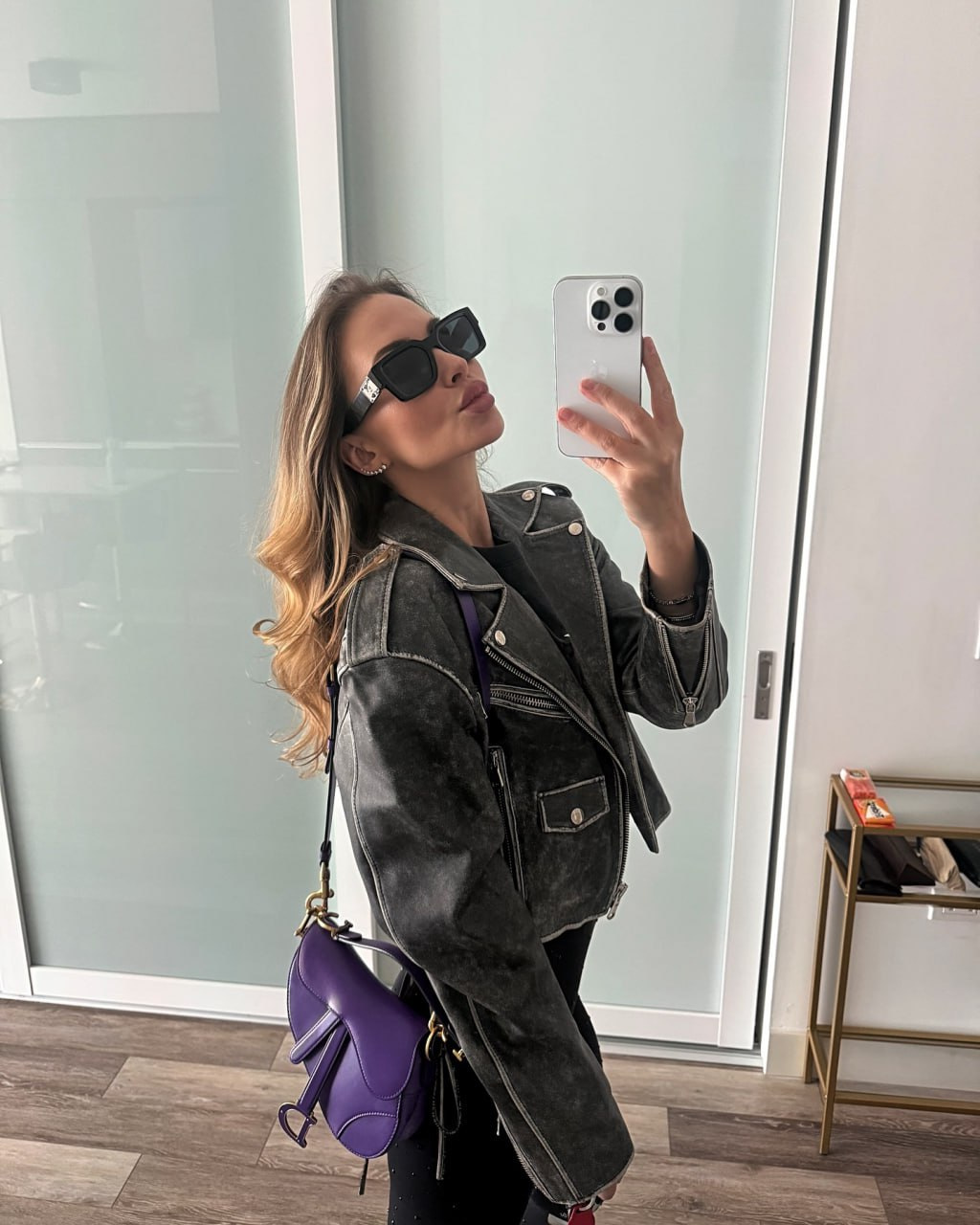 Alice - 40 yo traveler from the United States, Manhattan, ID:183569